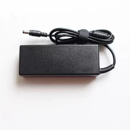 19V / 6.32A – 5.5×2.5mm